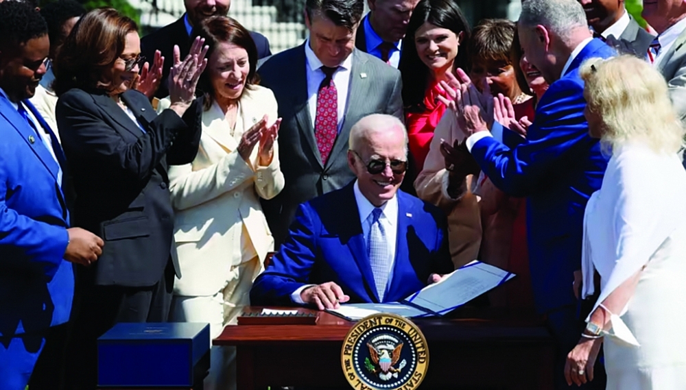 Tổng thống Mỹ Joe Biden ký Đạo luật chip và Khoa học 