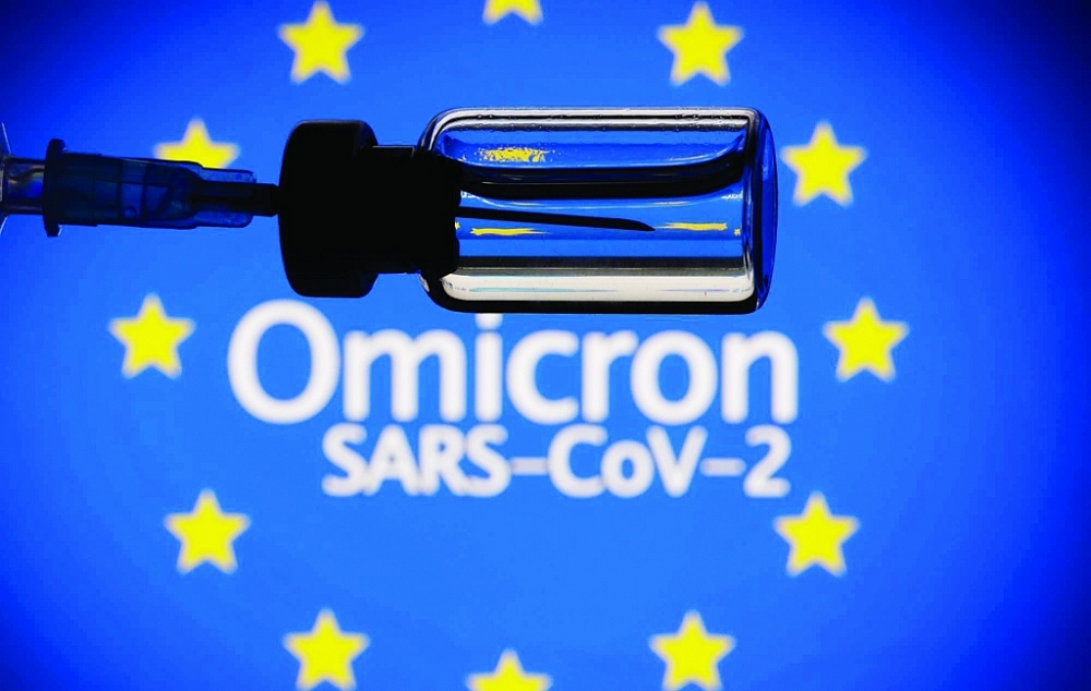 Biến thể Omicron (B.1.1.529) của virus SARS-CoV-2 ở Nam Phi được cho là có khả năng lây lan và kháng vắc xin cao hơn các biến thể trước