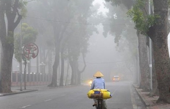 Dự báo thời tiết hôm nay: Hà Nội có mưa phùn, miền Nam nắng nóng