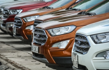 Thị trường ô tô bước vào đợt giảm giá sâu