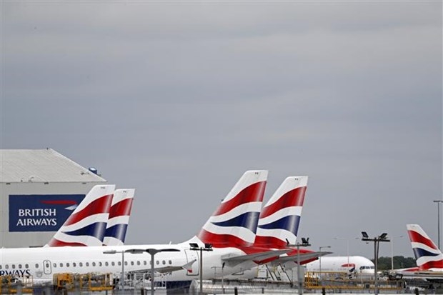 Ba hãng hàng không lớn nhất châu Âu khởi kiện Chính phủ Anh
