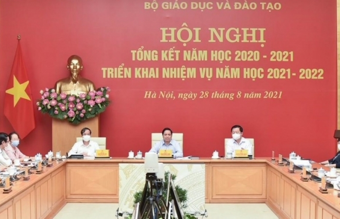 Thủ tướng Phạm Minh Chính: Bảo đảm an toàn trường học, gắn với tiêm vắc xin
