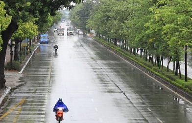 chu tich ubnd tp ha noi khuyen cao nguoi dan khong ra khoi nha de tranh rui ro thien tai