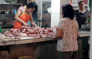 Giá thịt lợn cao kỷ lục và tiếp tục tăng, Việt Nam có nhập khẩu thịt?