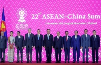 Thủ tướng Nguyễn Xuân Phúc dự Hội nghị Cấp cao ASEAN-Trung Quốc