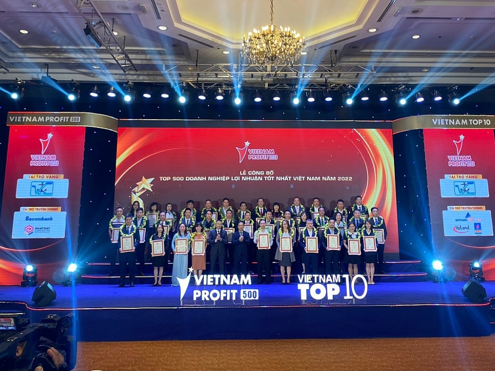 Lễ công bố Top 500 Doanh nghiệp lợi nhuận tốt nhất Việt Nam năm 2022