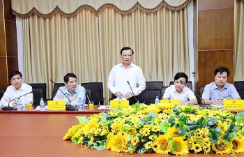Bộ trưởng Đinh Tiến Dũng ủng hộ việc phát huy thế mạnh của Quảng Trị