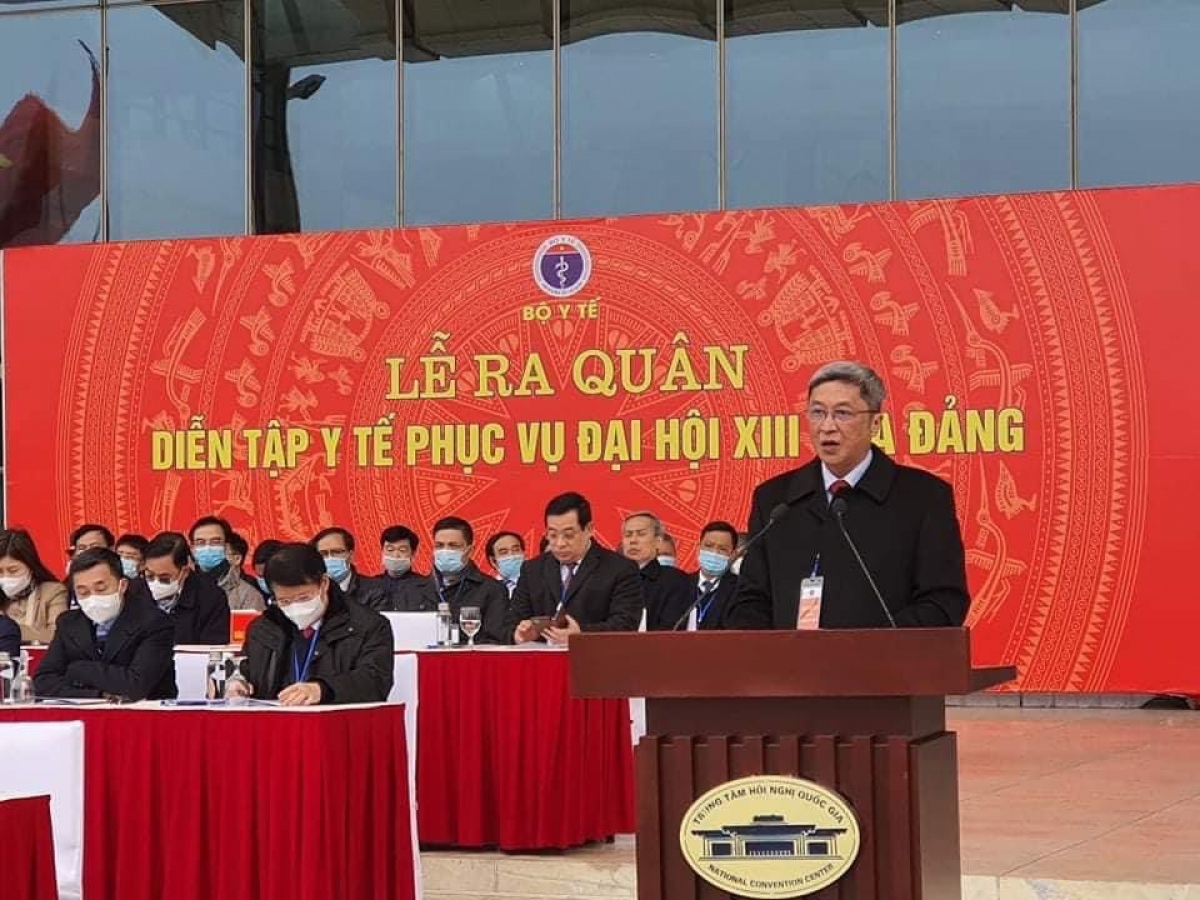 Thứ trưởng Nguyễn Trường Sơn tại lễ xuất quân, diễn tập phục vụ Đại hội Đảng của Bộ Y tế. (Ảnh: VGP)