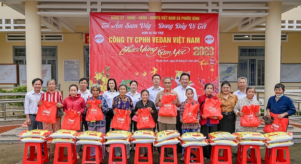Vedan Việt Nam trao 1.000 phần quà Tết cho người dân có hoàn cảnh khó khăn