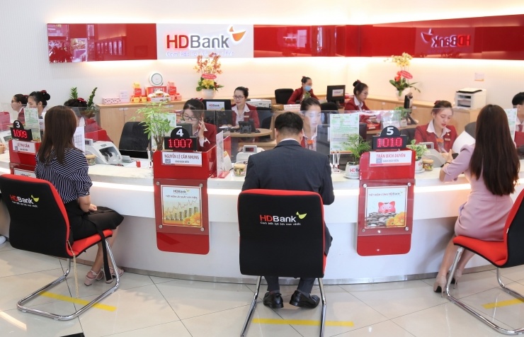 TP.HCM: Lãi suất giảm, vốn huy động vẫn tăng mạnh