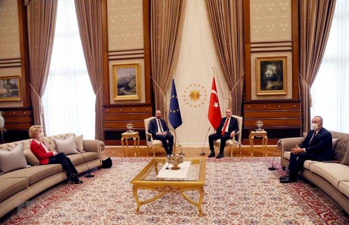 "Bê bối ghế sofa" trong cuộc hội đàm giữa lãnh đạo EU và Thổ Nhĩ Kỳ