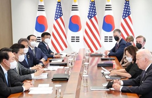 Tổng thống Mỹ kết thúc chuyến thăm Hàn Quốc, đến Nhật Bản
