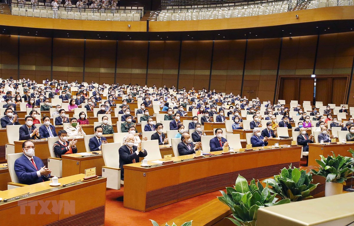 Lãnh đạo Đảng, Nhà nước và đại biểu Quốc hội dự bế mạc kỳ họp. (Ảnh: Doãn Tấn/TTXVN)