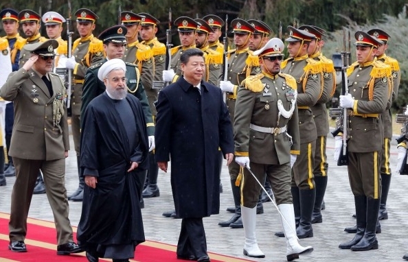 Mỹ từng bước đẩy Iran vào “vòng tay” Trung Quốc như thế nào?