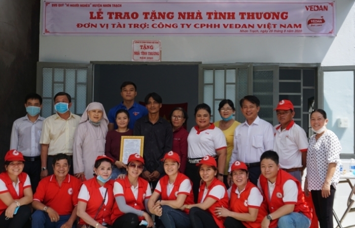 Công ty CPHH Vedan Việt Nam trao tặng 2 căn nhà tình thương
