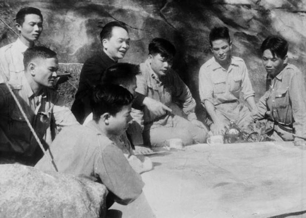 Ong Vo Nguyen Giap: Vi tuong tai lam chuyen dich dong chay cua lich su hinh anh 1