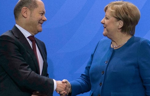 Đức: Thủ tướng Merkel chính thức chúc mừng chiến thắng của ông Scholz