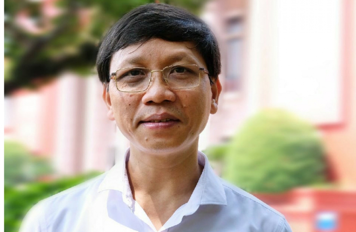 Phó giáo sư- Tiến sĩ Lý Việt Quang, Viện trưởng Viện Hồ Chí Minh và các lãnh tụ của Đảng, Học viện Chính trị Quốc gia Hồ Chí Minh. Ảnh: VNE.