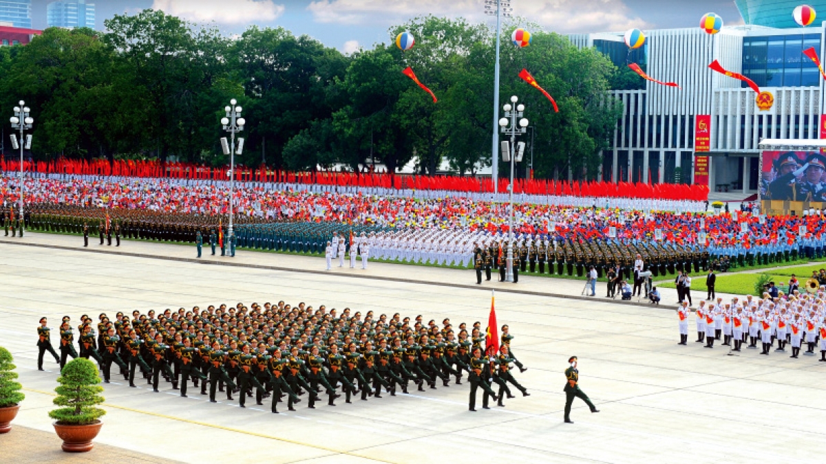 Khối Sỹ quan chỉ huy tham mưu trong Lễ duyệt binh kỷ niệm 70 năm ngày Quốc khánh nước CHXHCN Việt Nam