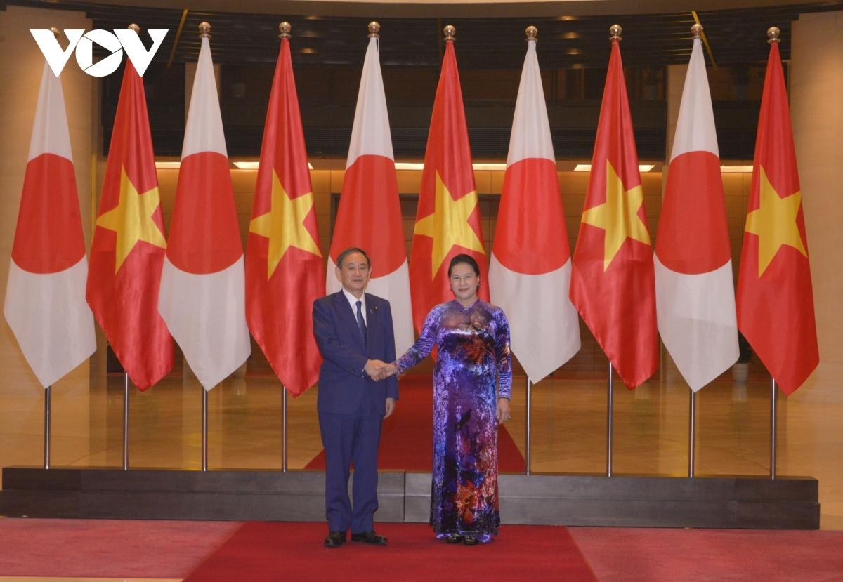 Thủ tướng Nhật Bản Suga Yoshihide hội kiến Chủ tịch Quốc hội Nguyễn Thị Kim Ngân.