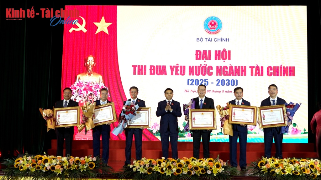 VIDEO: Lan tỏa phong trào thi đua yêu nước, khơi dậy khát vọng cống hiến trong toàn ngành Tài chính